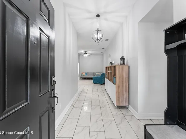301 Wishing Well Cir SW, Palm Bay, FL 32908