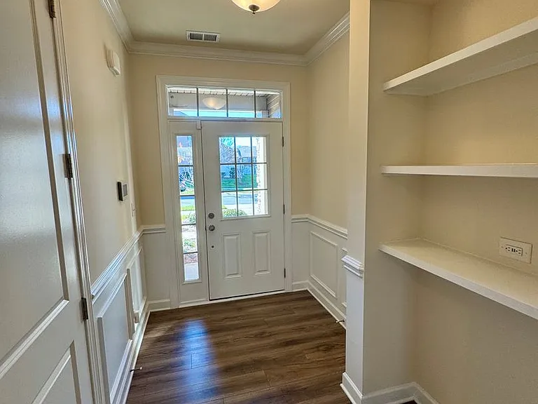 5840 Clan Maclaine Dr — Photo 3