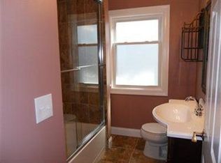 978 Brunswick Rd, Cleveland Heights, OH 44112