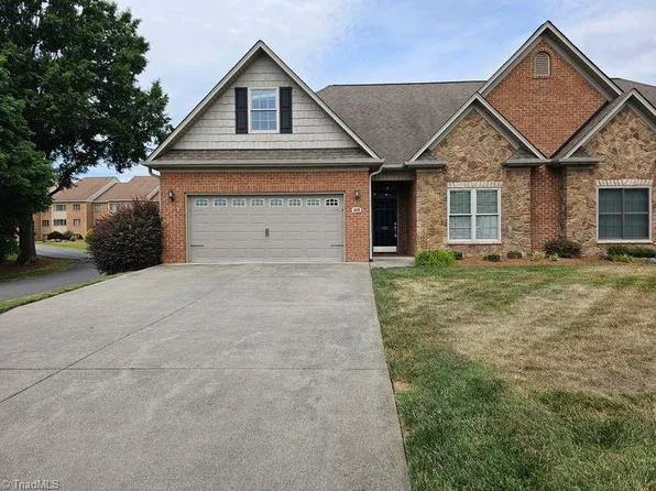 105 Oleander Dr, Bermuda Run, NC 27006
