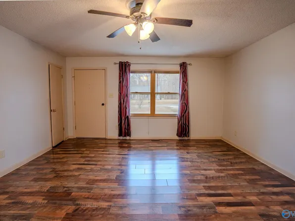 218 County Road 364, Trinity, AL 35673