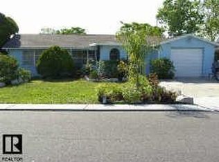 2110 Society Dr, Holiday, FL 34691