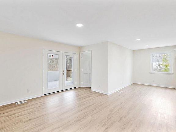 5th image of 6835 Westville Rd