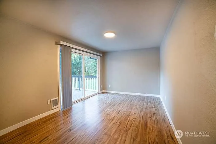 2742 Umatilla Dr — Photo 17