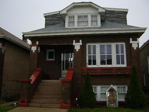 1st image of 2215 S Clarence Ave
