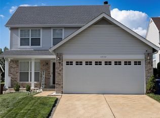 4933 High Crest Ct, Florissant, MO 63033