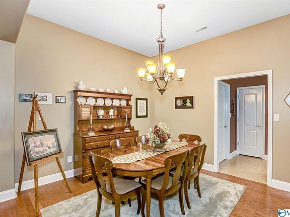 5th image of 377 Northlake Dr