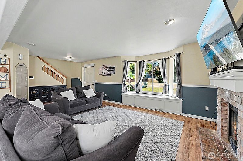 3rd image of 13002 226th Street E