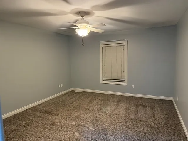 3 bed, 1700 sqft, $2,400 — Photo 2
