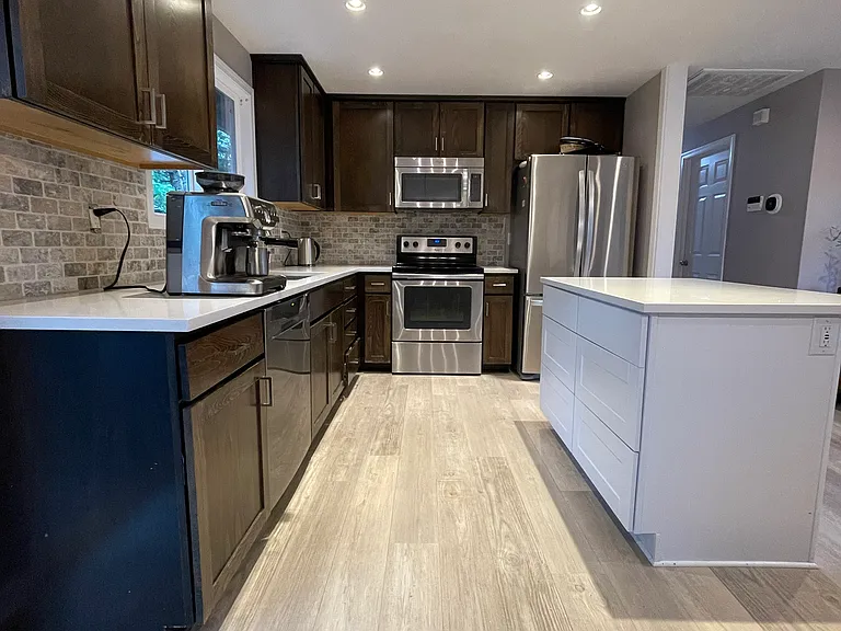 802 SW 15th St — Photo 2