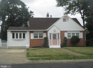 147 E Evesham Rd, Runnemede, NJ 08078