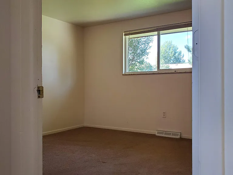 4845 Grant Ave — Photo 7