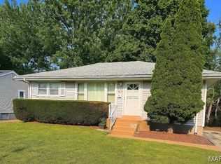 160 Du Bourg Ln, Florissant, MO