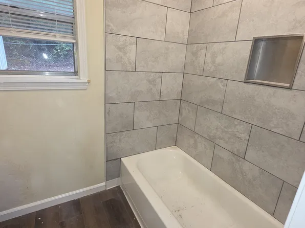 1141 White Oak Dr #1143, Athens, GA 30606