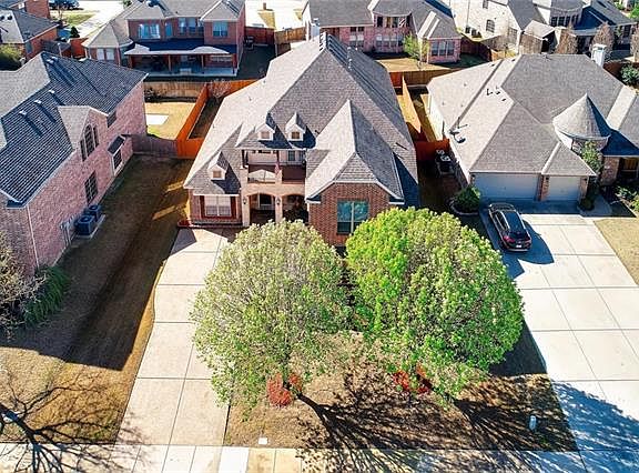 4th image of 4206 Old Grove Dr