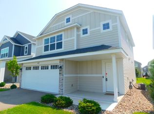 6869 101st St S, Cottage Grove, MN 55016