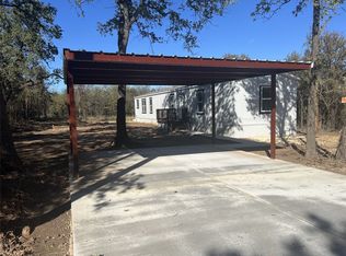 367 Sleepy Meadow Dr, Bridgeport, TX 76426