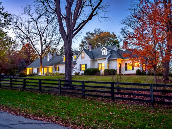 1614 Woodside Dr, Westfield, IN 46074