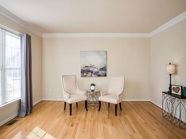 14836 Shorewood Ct — Photo 5