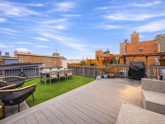 4th image of 913 W Van Buren St APT 7B