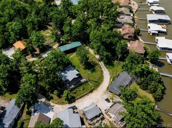 74 Jay Bird Ln, Sunrise Beach, MO 65079