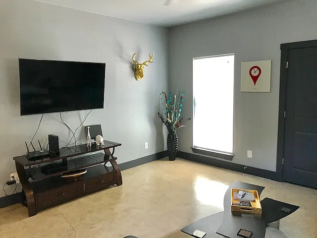 2 bed, 2.5 bath, 1382 sqft, $3,500 — Photo 3
