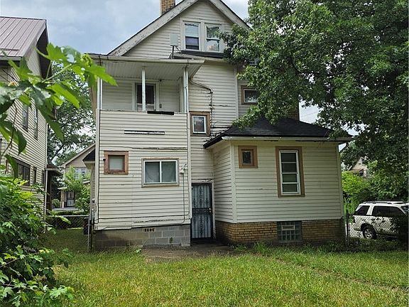 3rd image of 1319 Elwood Rd