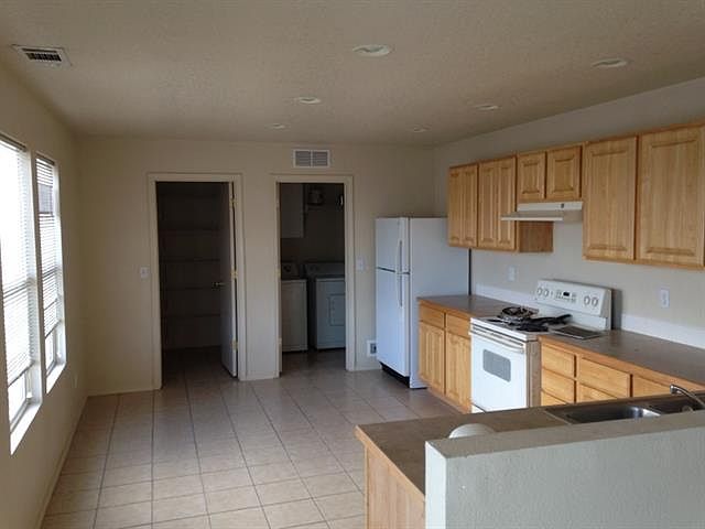 2nd image of 16594 Ruego Way