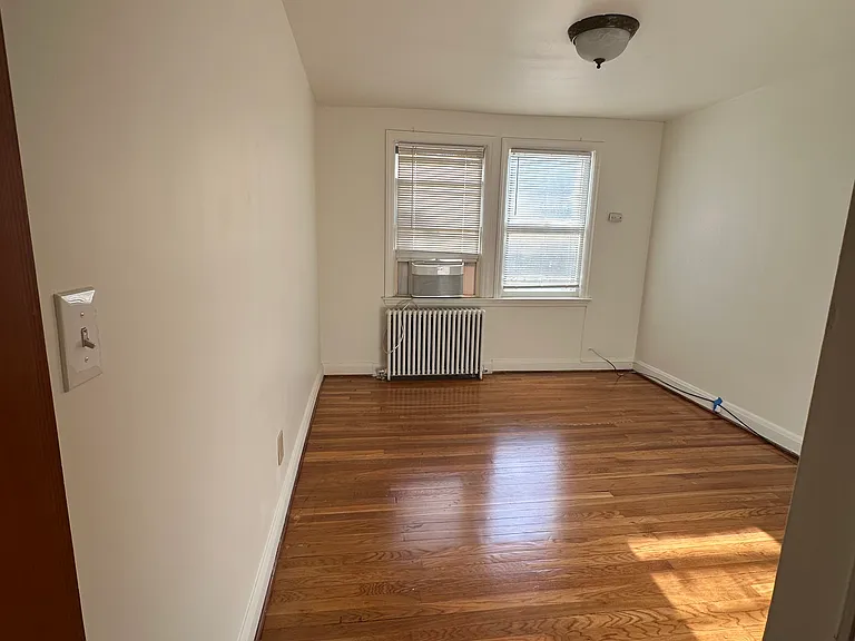 3529 Pelham Ave #2 — Photo 6