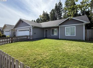 2200 52nd St, Florence, OR 97439