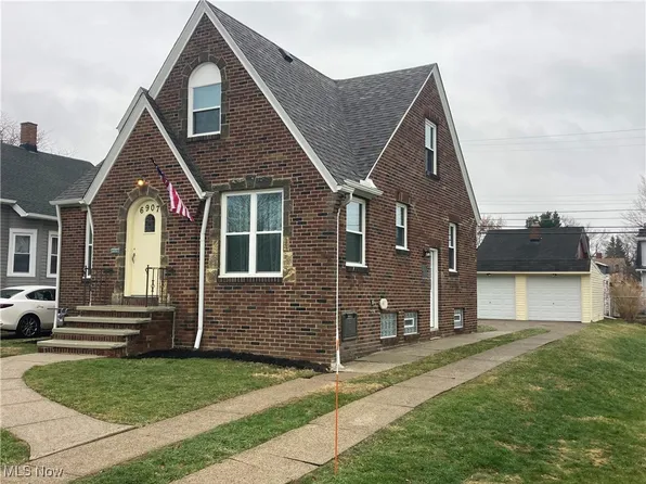 6907 Forest Ave, Parma, OH 44129