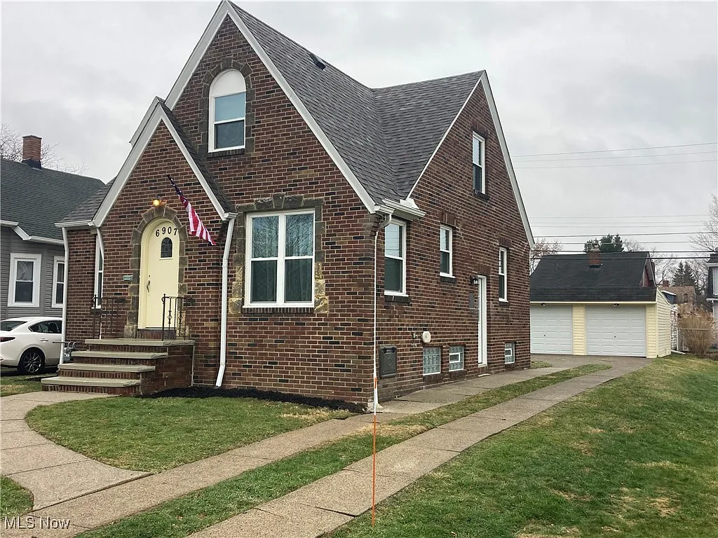 6907 Forest Ave photo 1