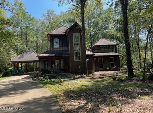 1626 Lake Rd, Pelahatchie, MS 39145