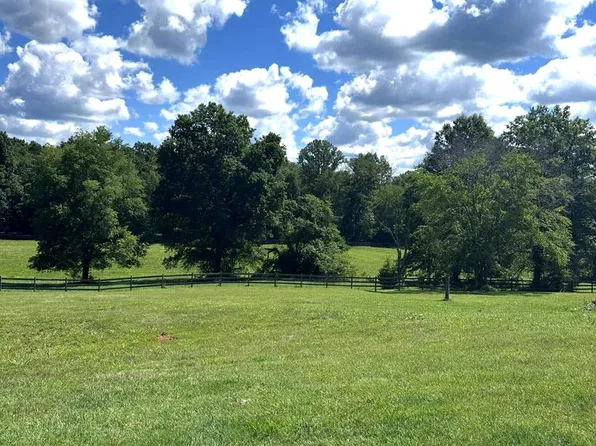 9411 Green Meadows Rd, Warrenton, VA 20187