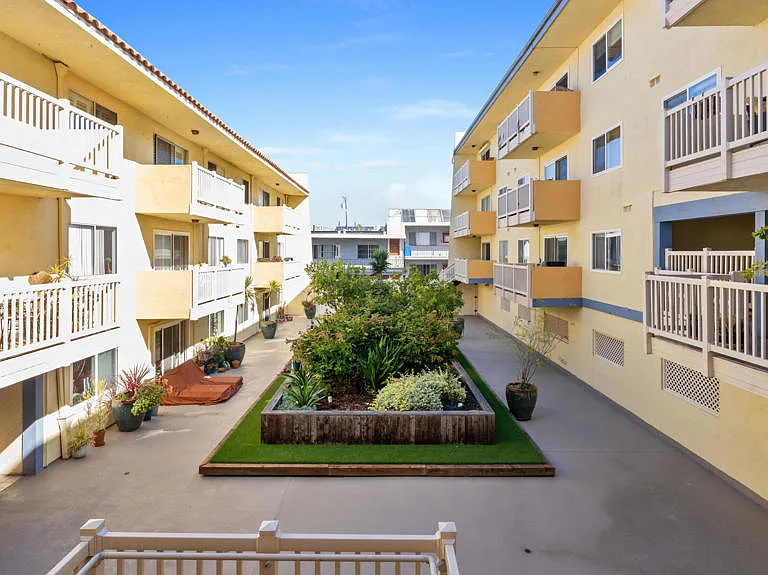 1707 Pacific Coast Hwy #320 — Photo 12