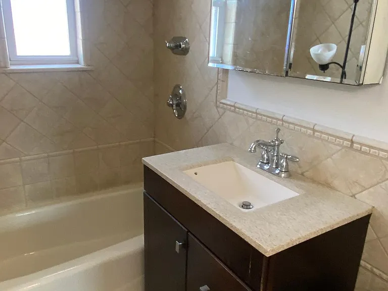 906 Huntington Ave #2 — Photo 13