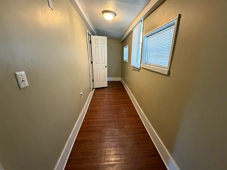 1490 Indianola Ave #1 — Photo 13
