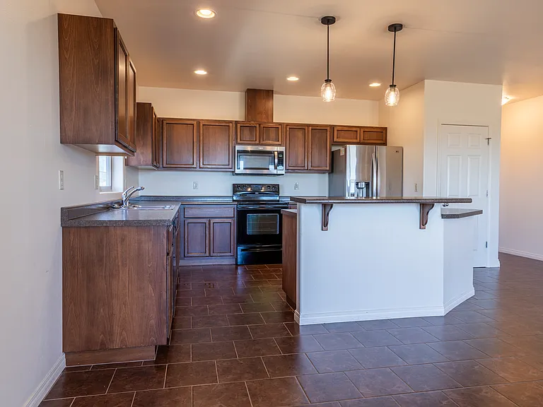 1648 S Beaumont Dr — Photo 9
