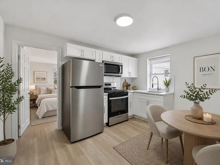 1626 N 17th St #301 — Photo 1