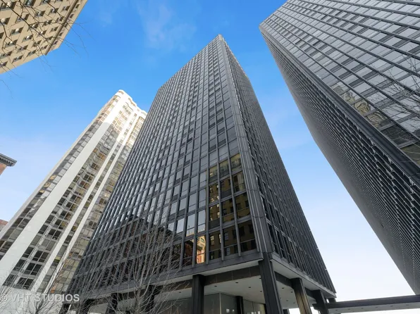910 N Lake Shore Dr APT 716, Chicago, IL 60610