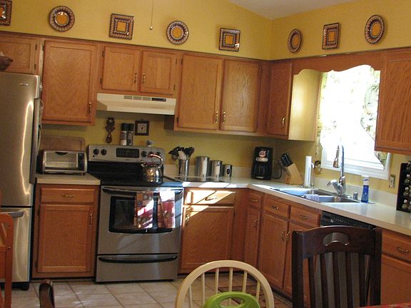 Upgraded appliances, 12 in. Ceramic Tile floors.