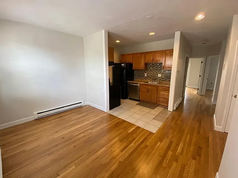 204 H St #1 — Photo 4