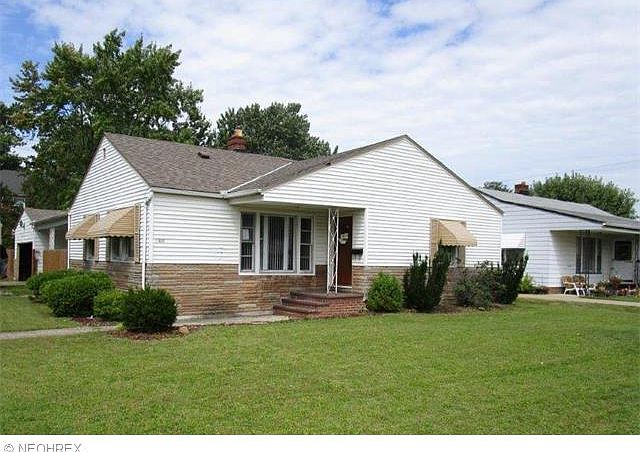 1st image of 11600 Aaron Dr