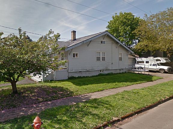 EXT - corner double-lot