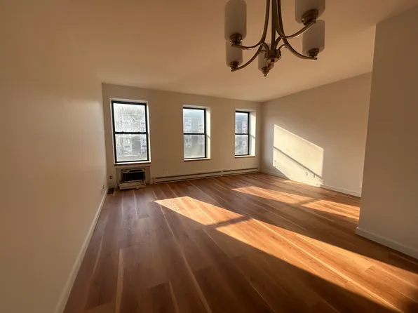 718 10th Avenue image 1 of 5