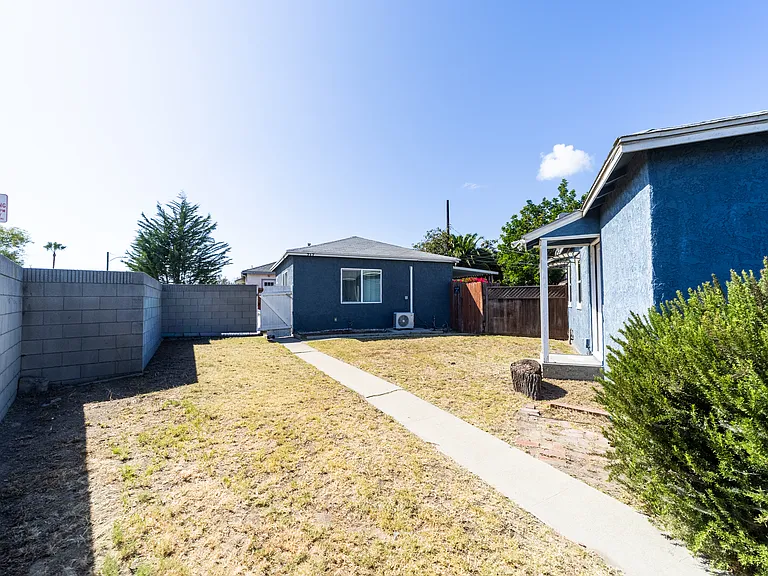 715 Acacia Ave — Photo 23
