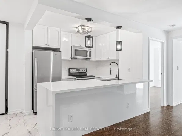 222 The Esplanade Unit 214, Toronto, ON M5A 4M8