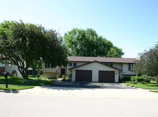 306 Topeka Trl, Waunakee, WI 53597