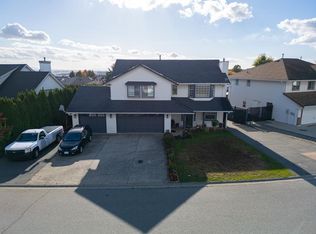 3327 Wagner Dr, Abbotsford, BC V2T5G1