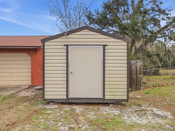 4th image of 2341 S Whitier Point